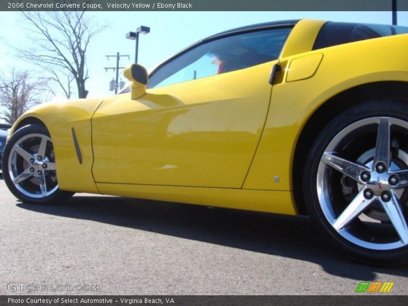 Velocity Yellow / Ebony Black 2006 Chevrolet Corvette Coupe