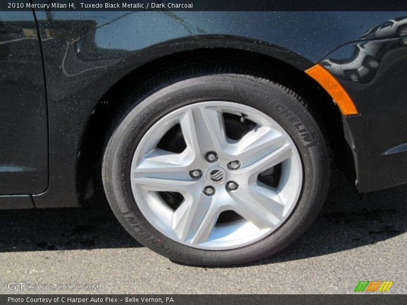 Tuxedo Black Metallic / Dark Charcoal 2010 Mercury Milan I4