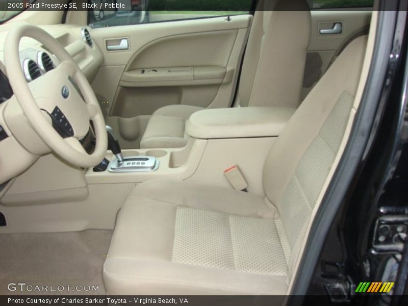 Black / Pebble 2005 Ford Freestyle SE