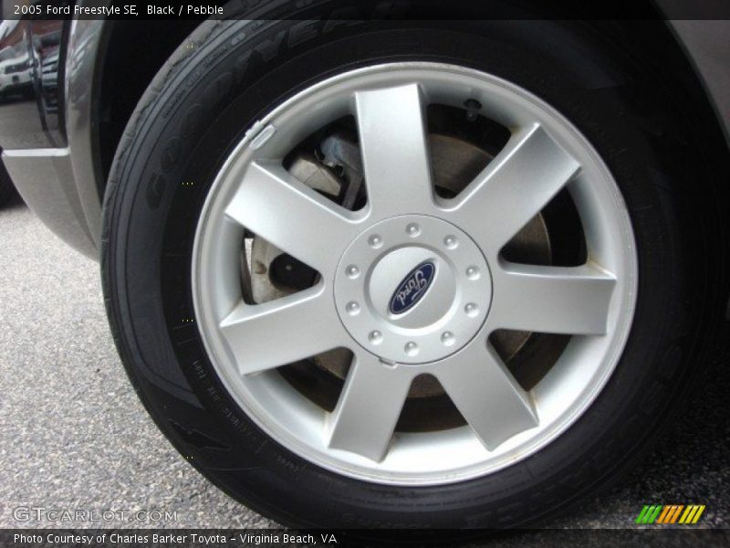 Black / Pebble 2005 Ford Freestyle SE