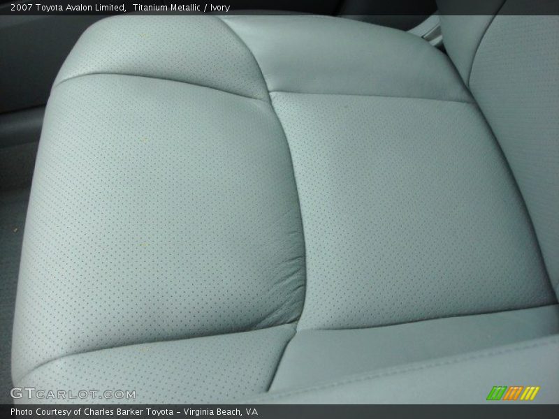 Titanium Metallic / Ivory 2007 Toyota Avalon Limited