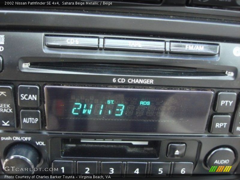 Sahara Beige Metallic / Beige 2002 Nissan Pathfinder SE 4x4
