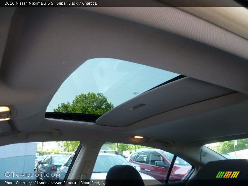 Super Black / Charcoal 2010 Nissan Maxima 3.5 S