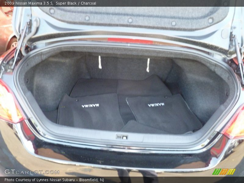 Super Black / Charcoal 2009 Nissan Maxima 3.5 S
