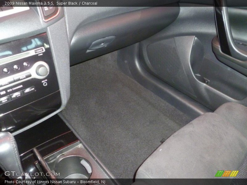 Super Black / Charcoal 2009 Nissan Maxima 3.5 S