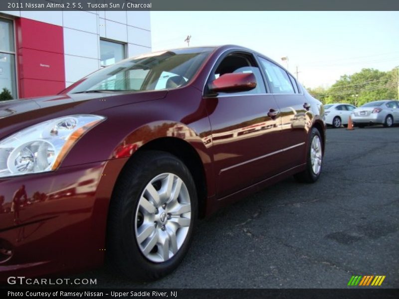 Tuscan Sun / Charcoal 2011 Nissan Altima 2.5 S