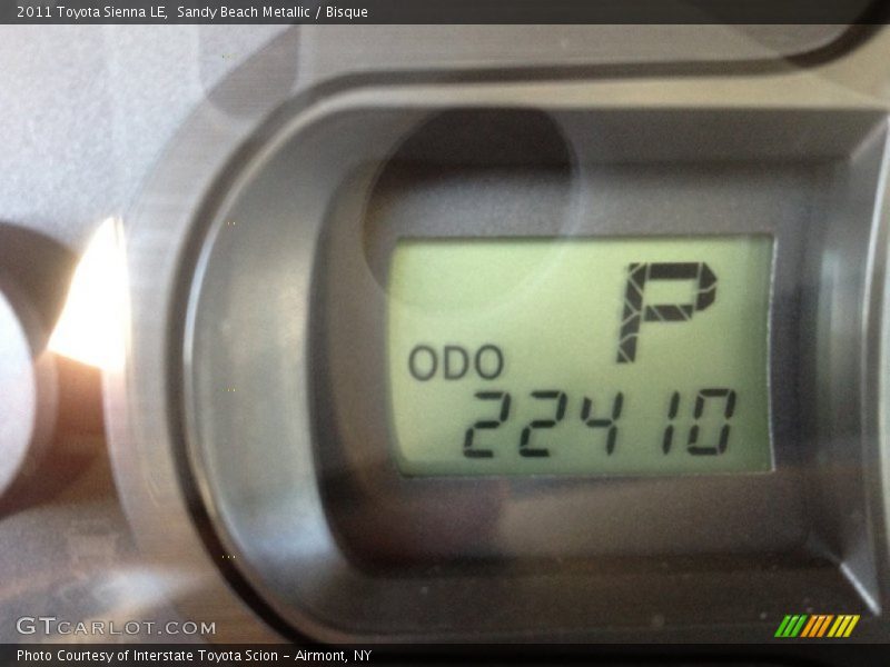 Sandy Beach Metallic / Bisque 2011 Toyota Sienna LE