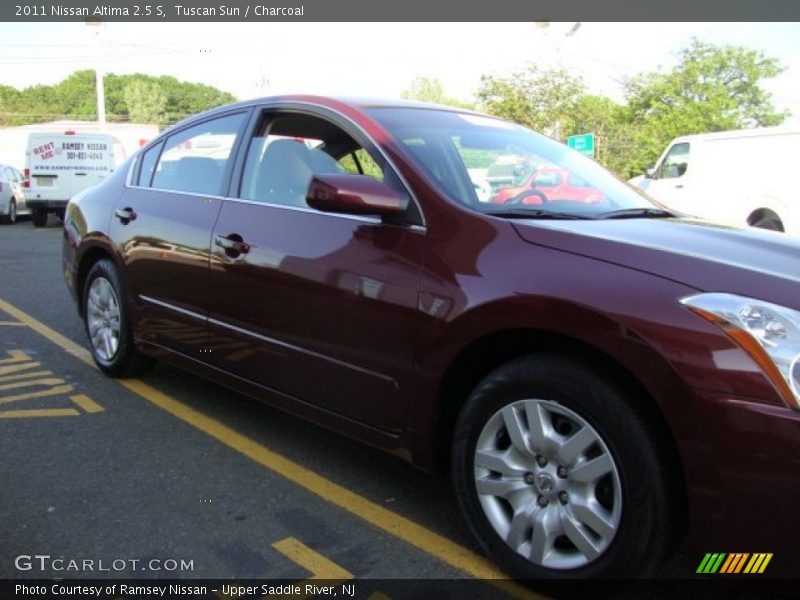 Tuscan Sun / Charcoal 2011 Nissan Altima 2.5 S