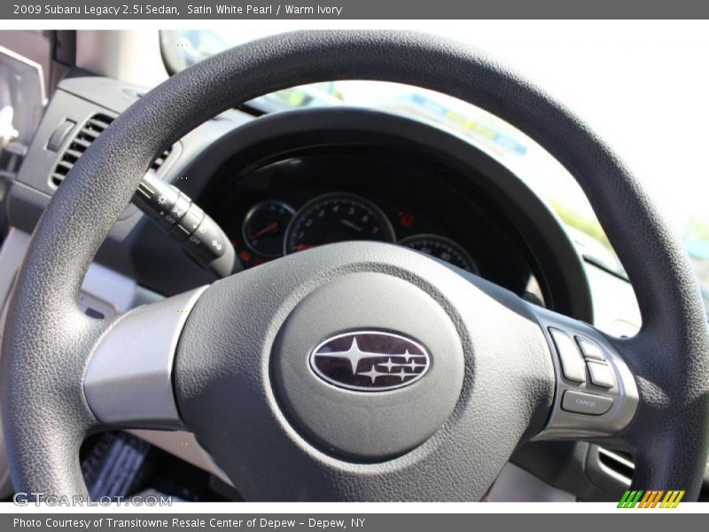 Satin White Pearl / Warm Ivory 2009 Subaru Legacy 2.5i Sedan