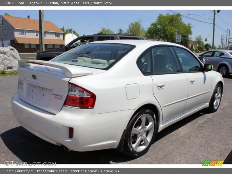 Satin White Pearl / Warm Ivory 2009 Subaru Legacy 2.5i Sedan