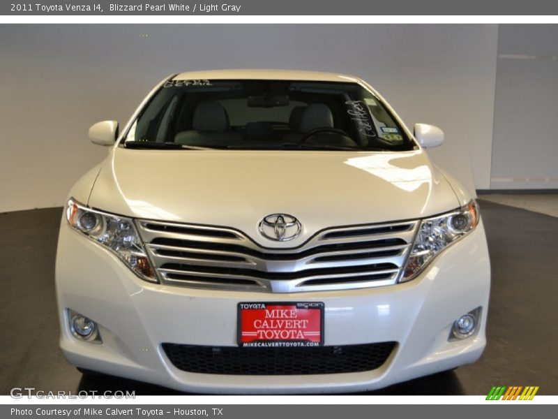 Blizzard Pearl White / Light Gray 2011 Toyota Venza I4