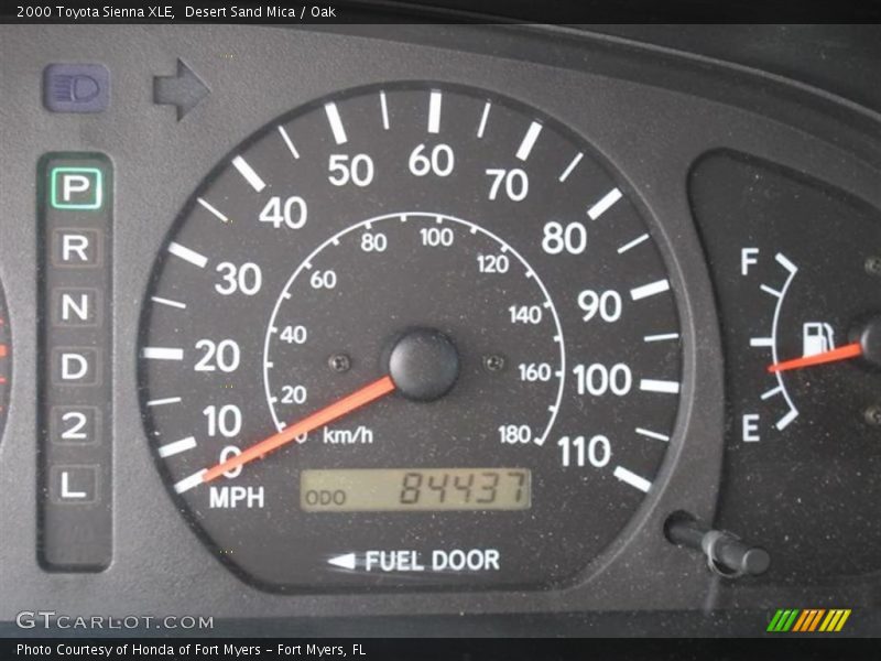 Desert Sand Mica / Oak 2000 Toyota Sienna XLE