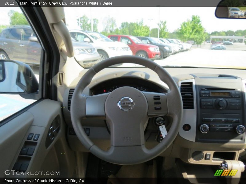 Avalanche White / Beige 2012 Nissan Frontier SV Crew Cab