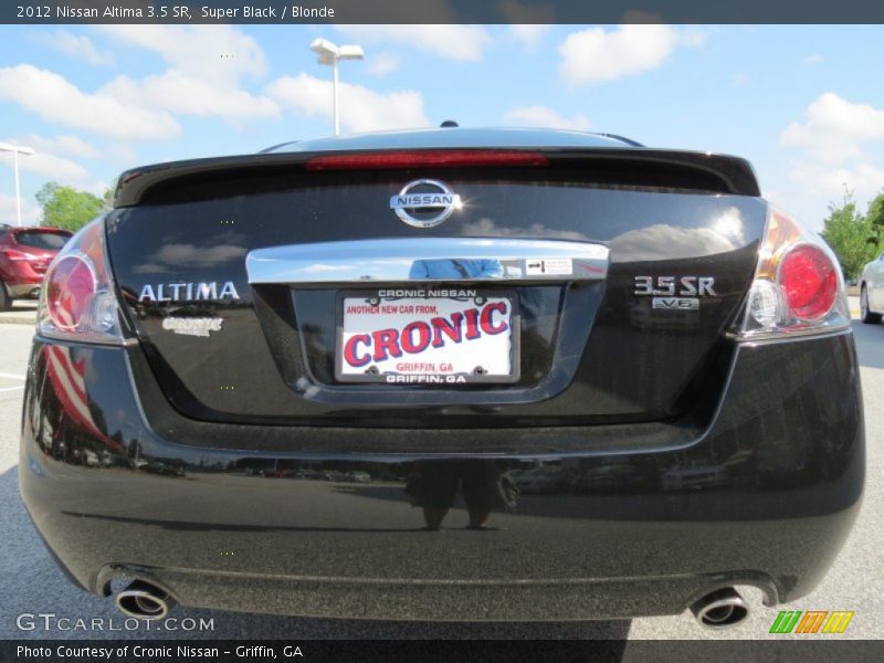 Super Black / Blonde 2012 Nissan Altima 3.5 SR