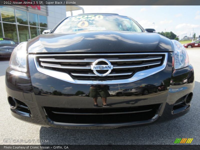 Super Black / Blonde 2012 Nissan Altima 3.5 SR