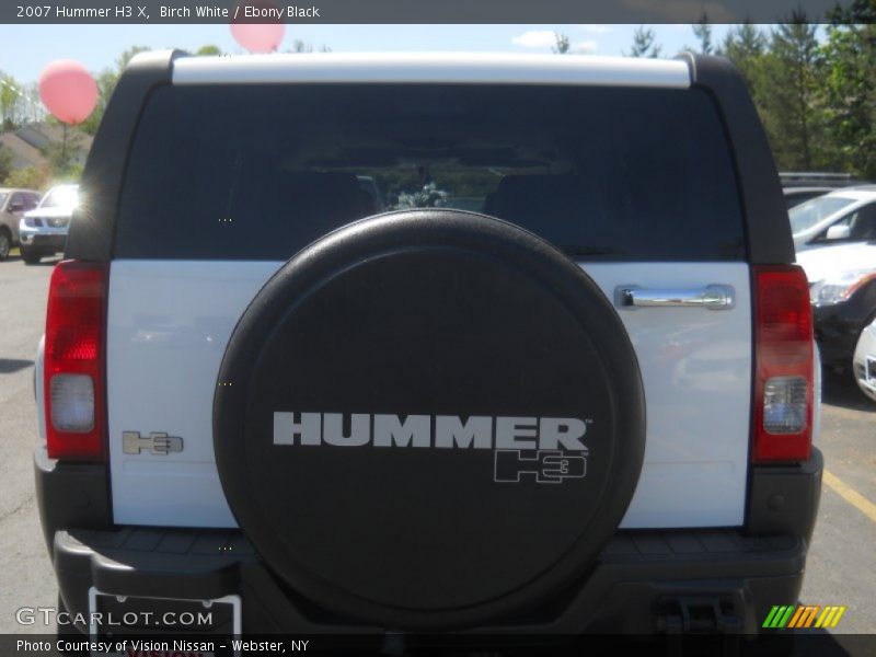 Birch White / Ebony Black 2007 Hummer H3 X