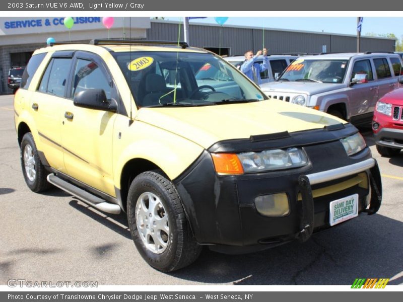 Light Yellow / Gray 2003 Saturn VUE V6 AWD
