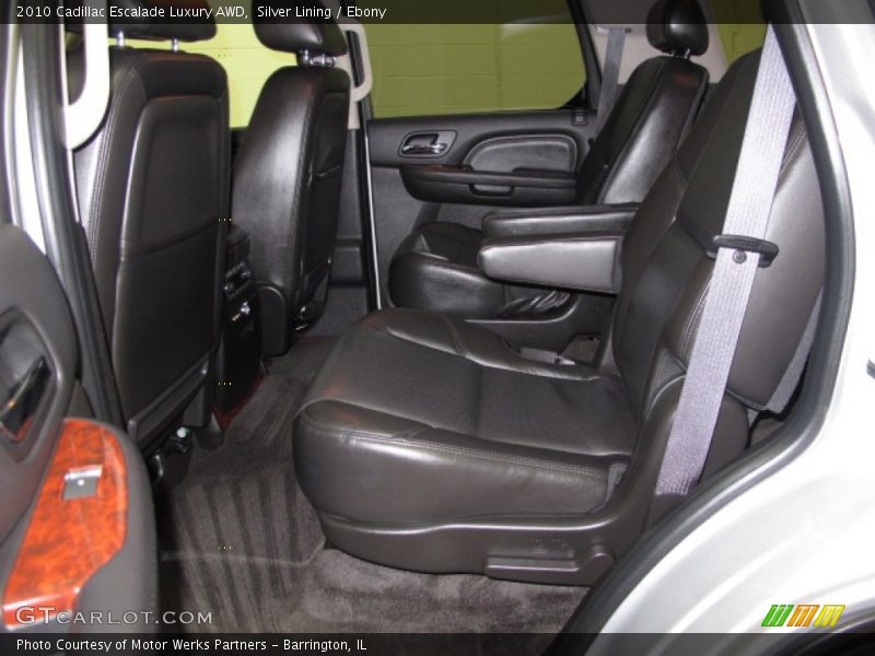 Silver Lining / Ebony 2010 Cadillac Escalade Luxury AWD