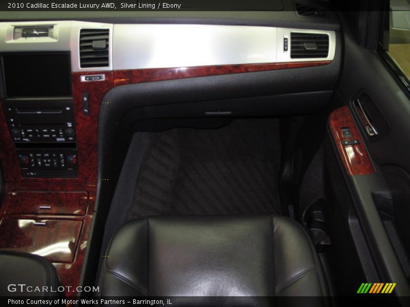 Silver Lining / Ebony 2010 Cadillac Escalade Luxury AWD