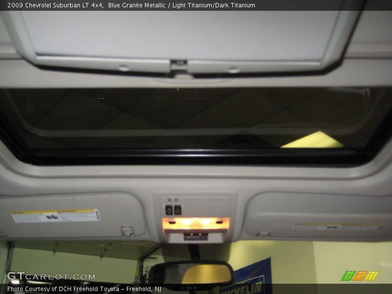 Blue Granite Metallic / Light Titanium/Dark Titanium 2009 Chevrolet Suburban LT 4x4