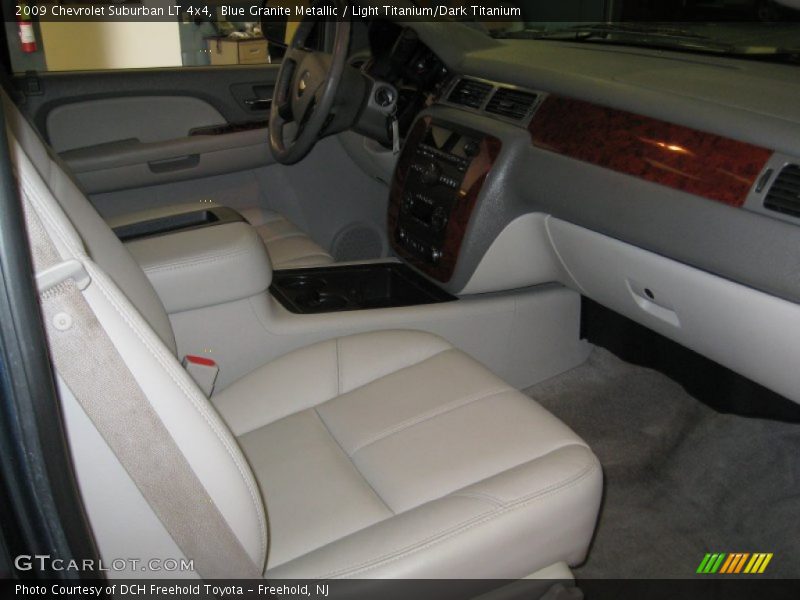 Blue Granite Metallic / Light Titanium/Dark Titanium 2009 Chevrolet Suburban LT 4x4