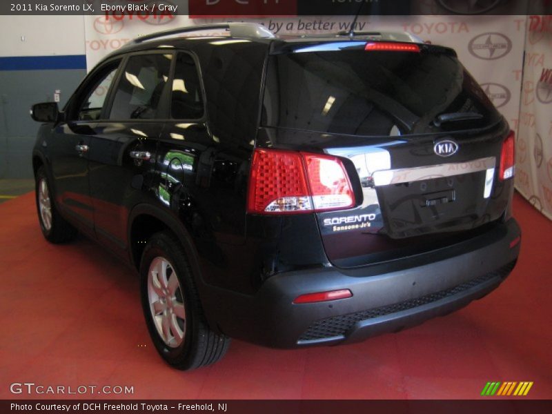 Ebony Black / Gray 2011 Kia Sorento LX