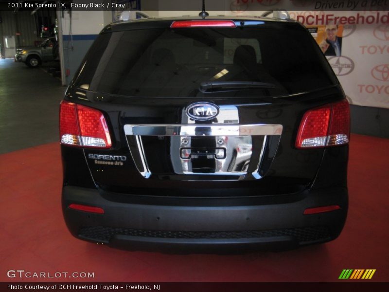Ebony Black / Gray 2011 Kia Sorento LX