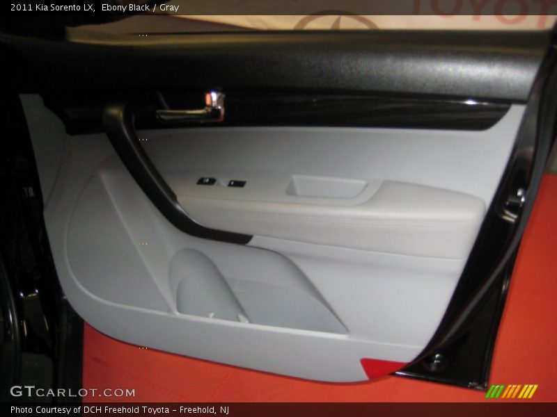 Ebony Black / Gray 2011 Kia Sorento LX