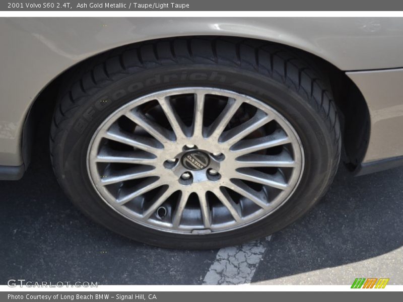 Ash Gold Metallic / Taupe/Light Taupe 2001 Volvo S60 2.4T
