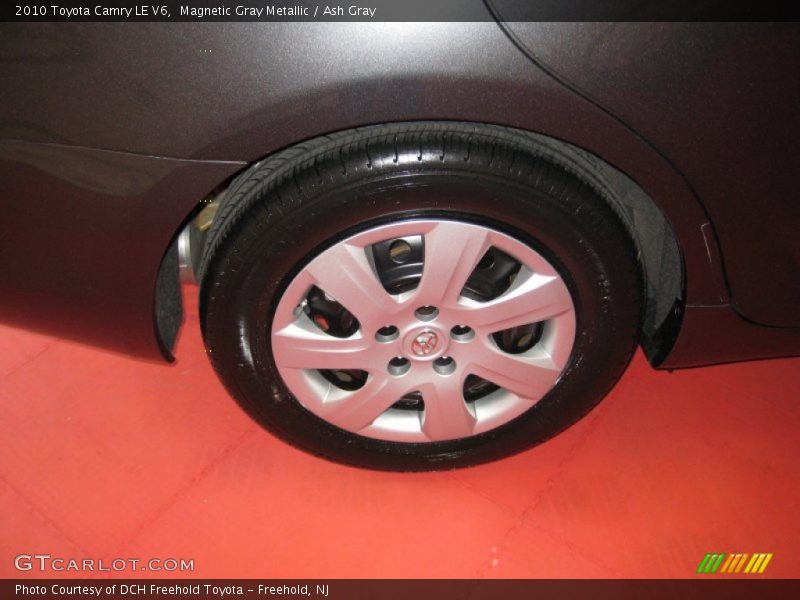 Magnetic Gray Metallic / Ash Gray 2010 Toyota Camry LE V6