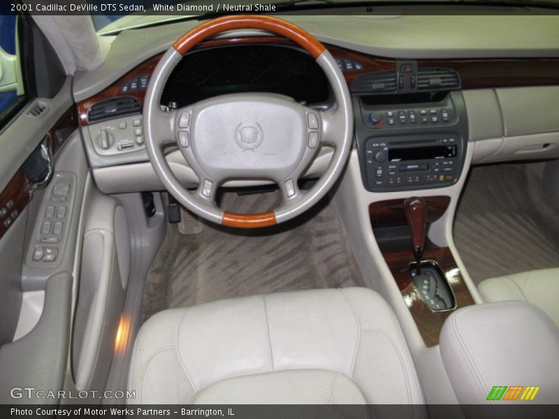 White Diamond / Neutral Shale 2001 Cadillac DeVille DTS Sedan