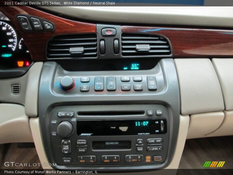 White Diamond / Neutral Shale 2001 Cadillac DeVille DTS Sedan