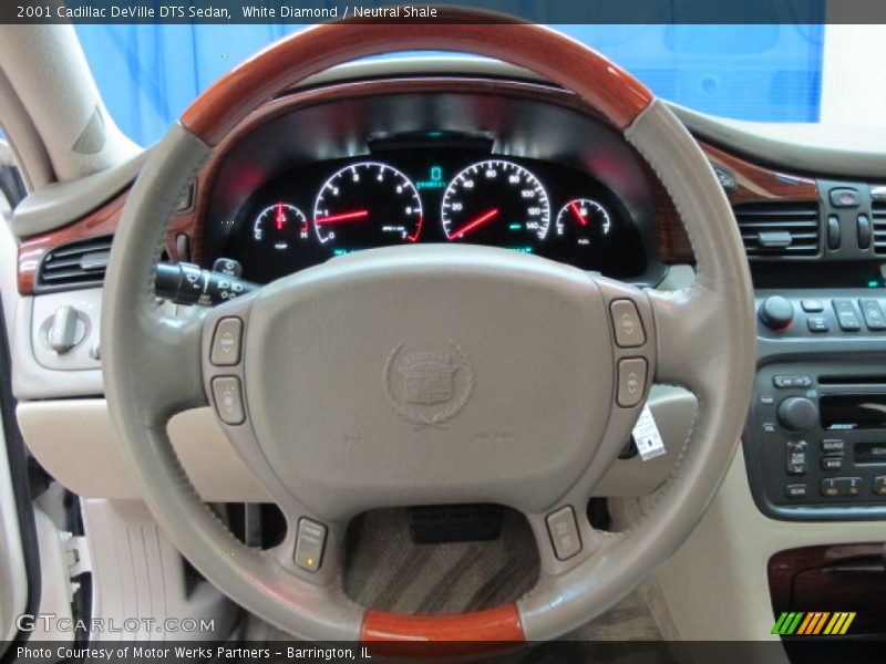 White Diamond / Neutral Shale 2001 Cadillac DeVille DTS Sedan