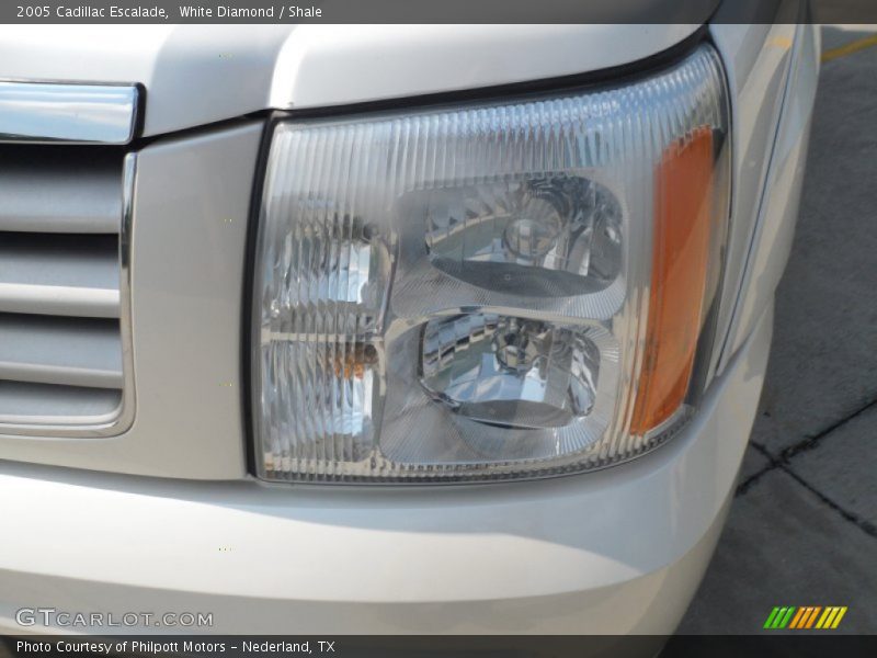 White Diamond / Shale 2005 Cadillac Escalade