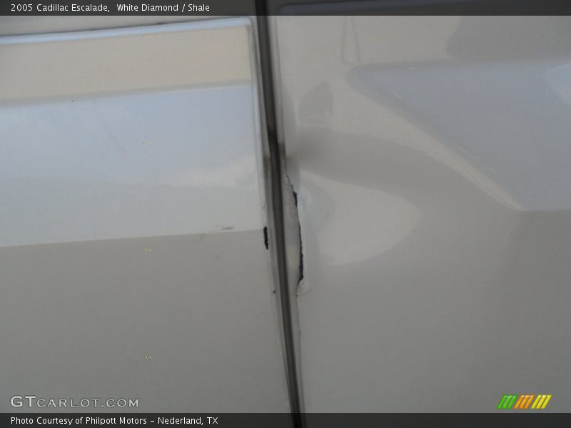 White Diamond / Shale 2005 Cadillac Escalade
