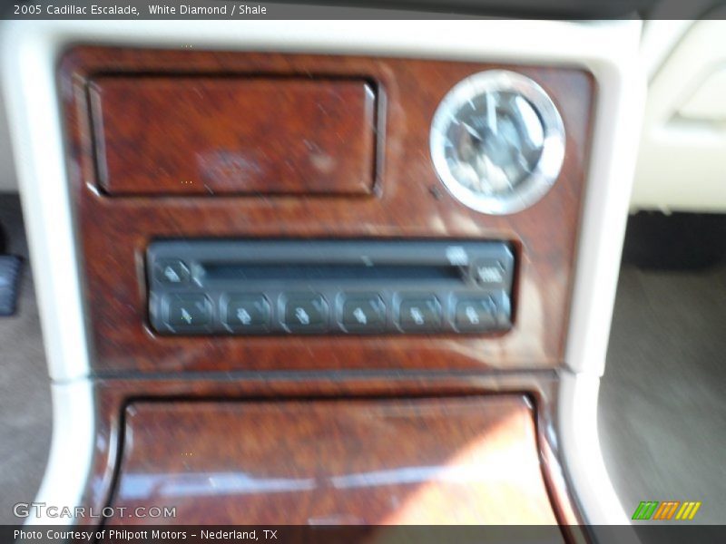White Diamond / Shale 2005 Cadillac Escalade