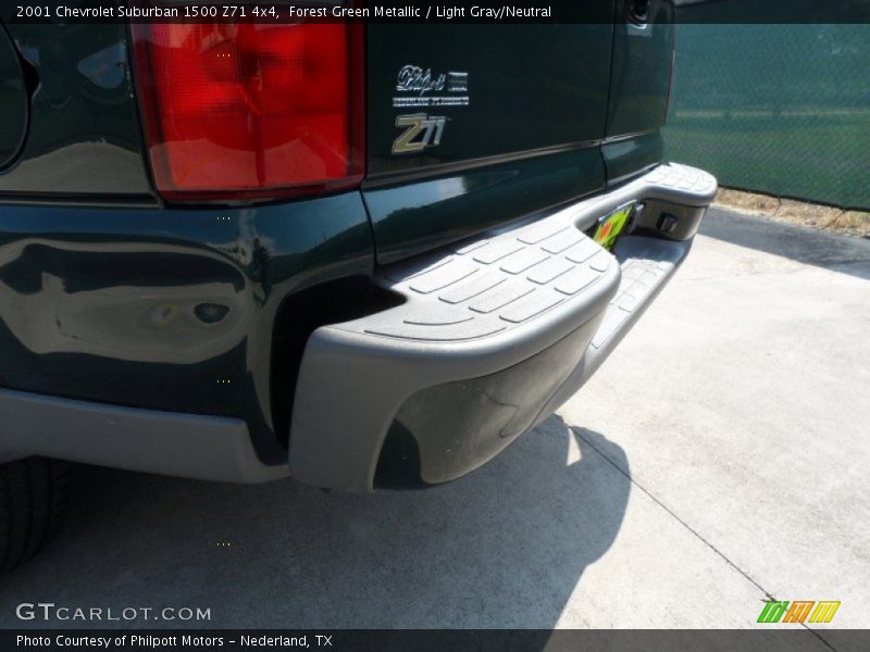 Forest Green Metallic / Light Gray/Neutral 2001 Chevrolet Suburban 1500 Z71 4x4
