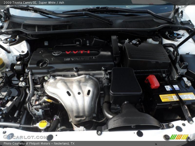 Super White / Ash 2009 Toyota Camry SE