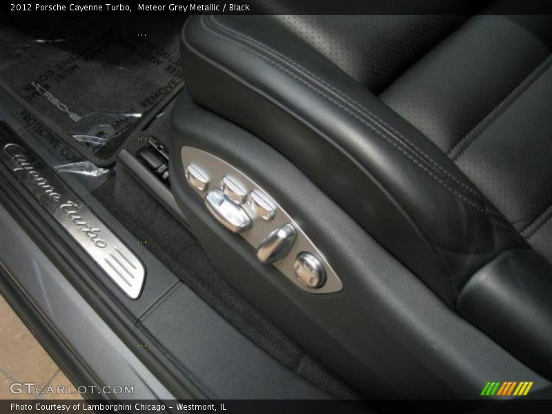 Meteor Grey Metallic / Black 2012 Porsche Cayenne Turbo