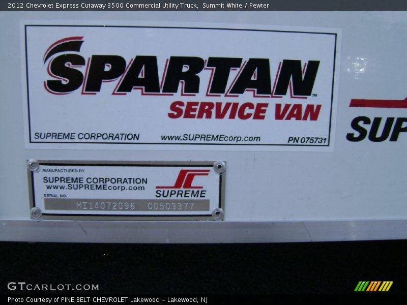 Summit White / Pewter 2012 Chevrolet Express Cutaway 3500 Commercial Utility Truck
