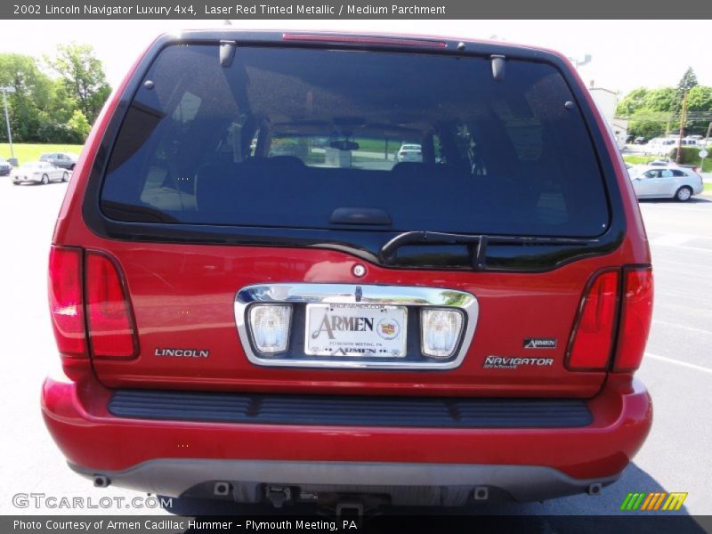 Laser Red Tinted Metallic / Medium Parchment 2002 Lincoln Navigator Luxury 4x4