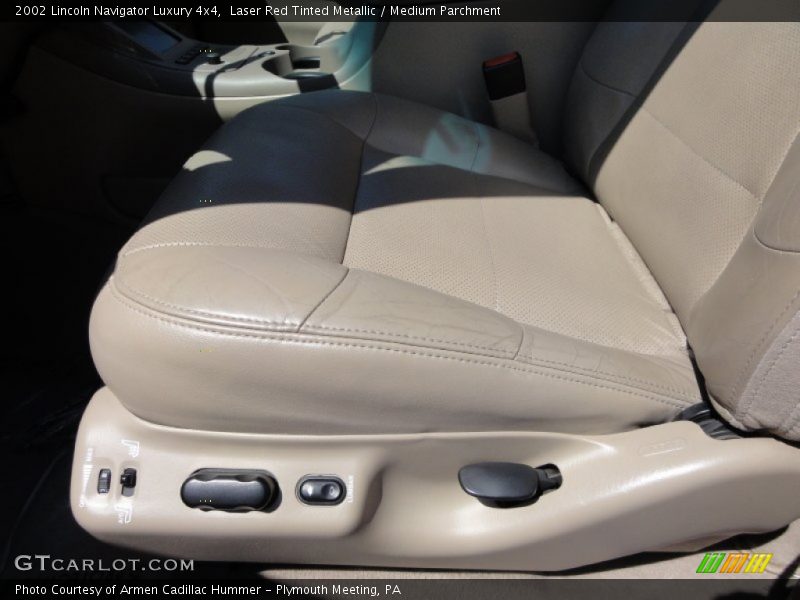 Laser Red Tinted Metallic / Medium Parchment 2002 Lincoln Navigator Luxury 4x4