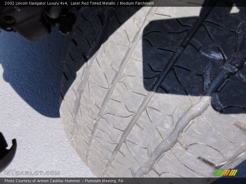 Laser Red Tinted Metallic / Medium Parchment 2002 Lincoln Navigator Luxury 4x4