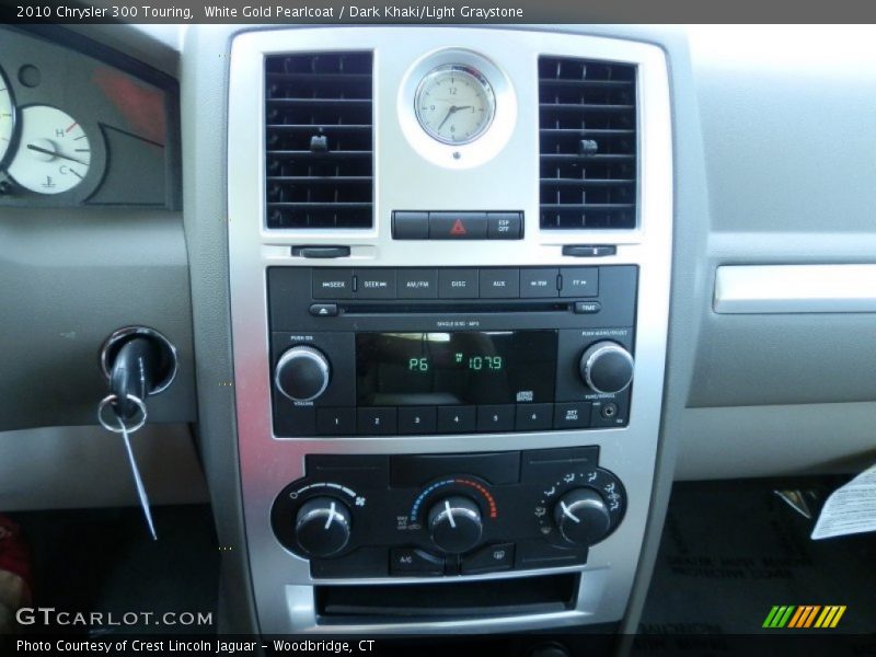 White Gold Pearlcoat / Dark Khaki/Light Graystone 2010 Chrysler 300 Touring