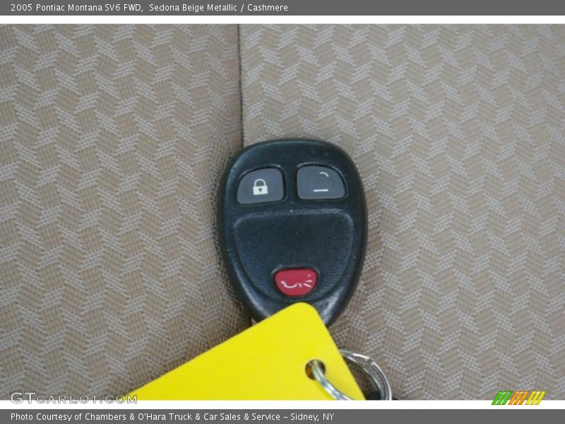 Sedona Beige Metallic / Cashmere 2005 Pontiac Montana SV6 FWD