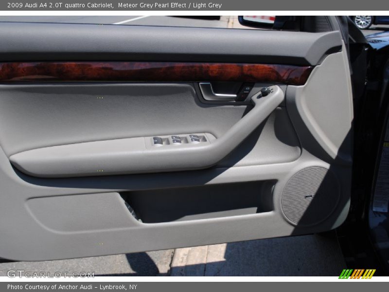 Meteor Grey Pearl Effect / Light Grey 2009 Audi A4 2.0T quattro Cabriolet