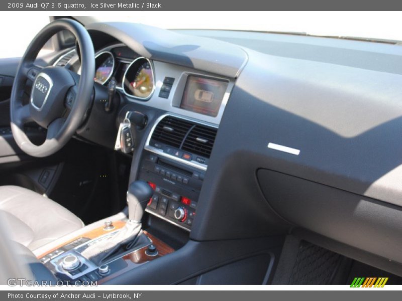 Ice Silver Metallic / Black 2009 Audi Q7 3.6 quattro