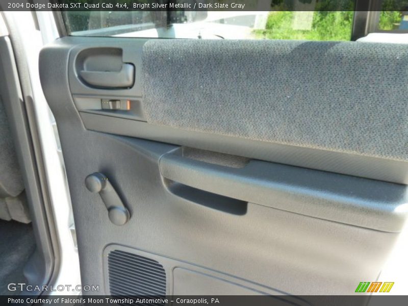 Bright Silver Metallic / Dark Slate Gray 2004 Dodge Dakota SXT Quad Cab 4x4