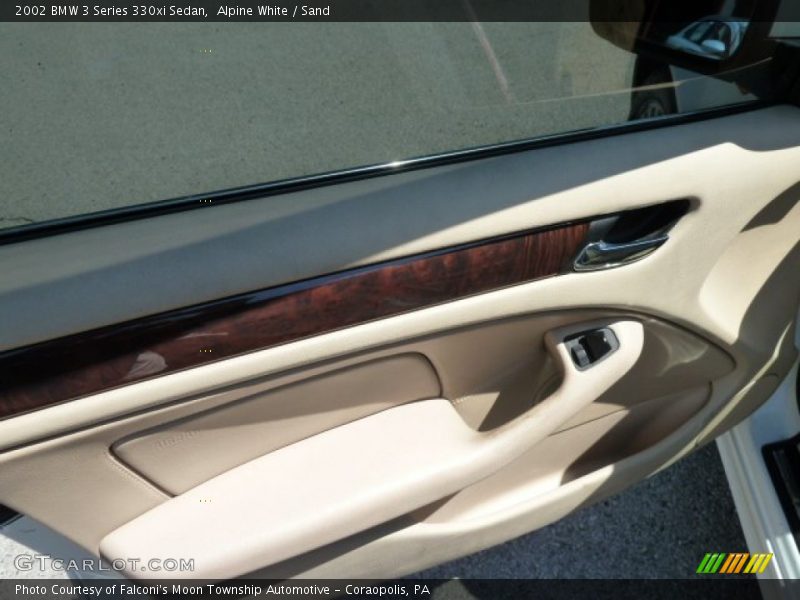 Alpine White / Sand 2002 BMW 3 Series 330xi Sedan