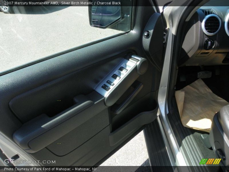 Silver Birch Metallic / Charcoal Black 2007 Mercury Mountaineer AWD